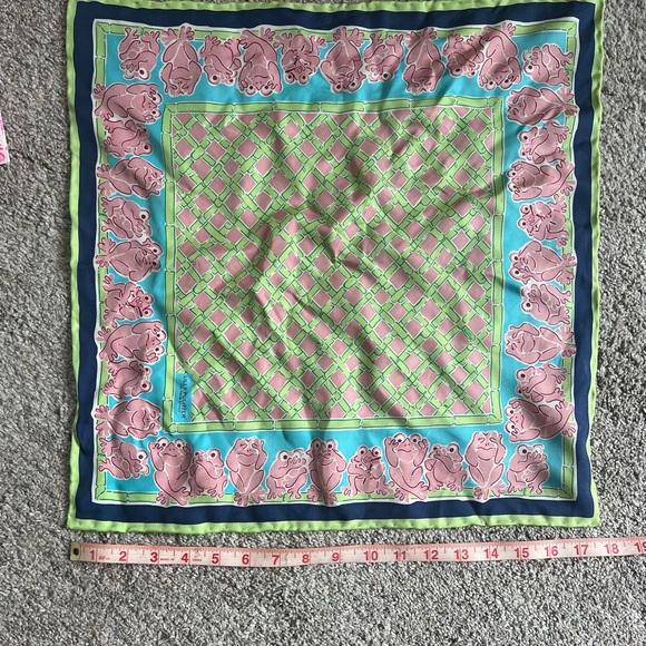 Lilly Pulitzer authentic square scarf with box and bag - Picture 9 of 11